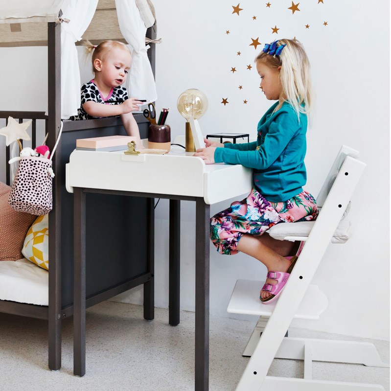 high chair that fits under table