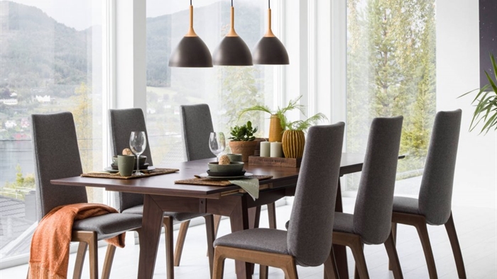 Stressless dining online table and chairs